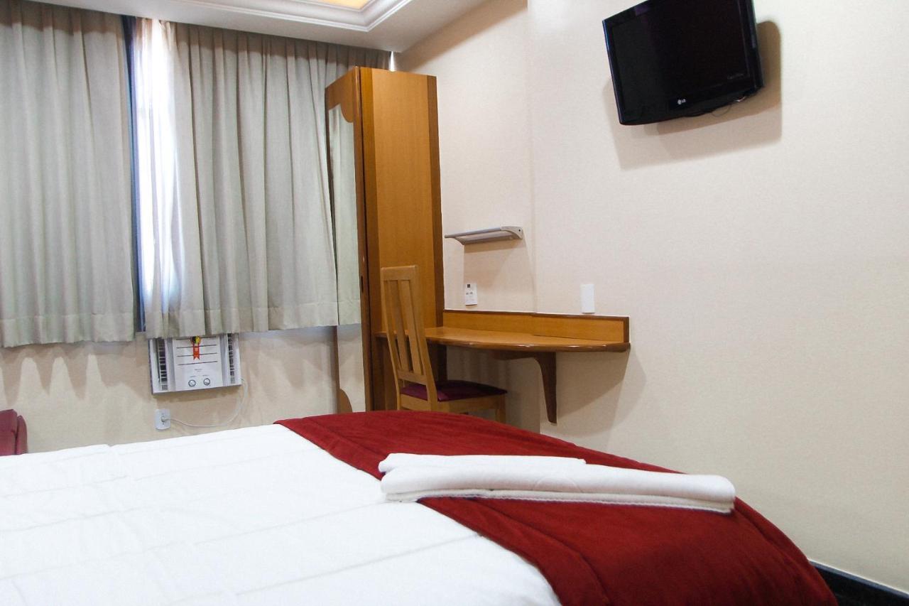 Capri Hotel Дуки-ди-Кашиас Экстерьер фото