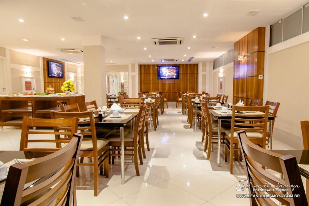 Capri Hotel Дуки-ди-Кашиас Экстерьер фото